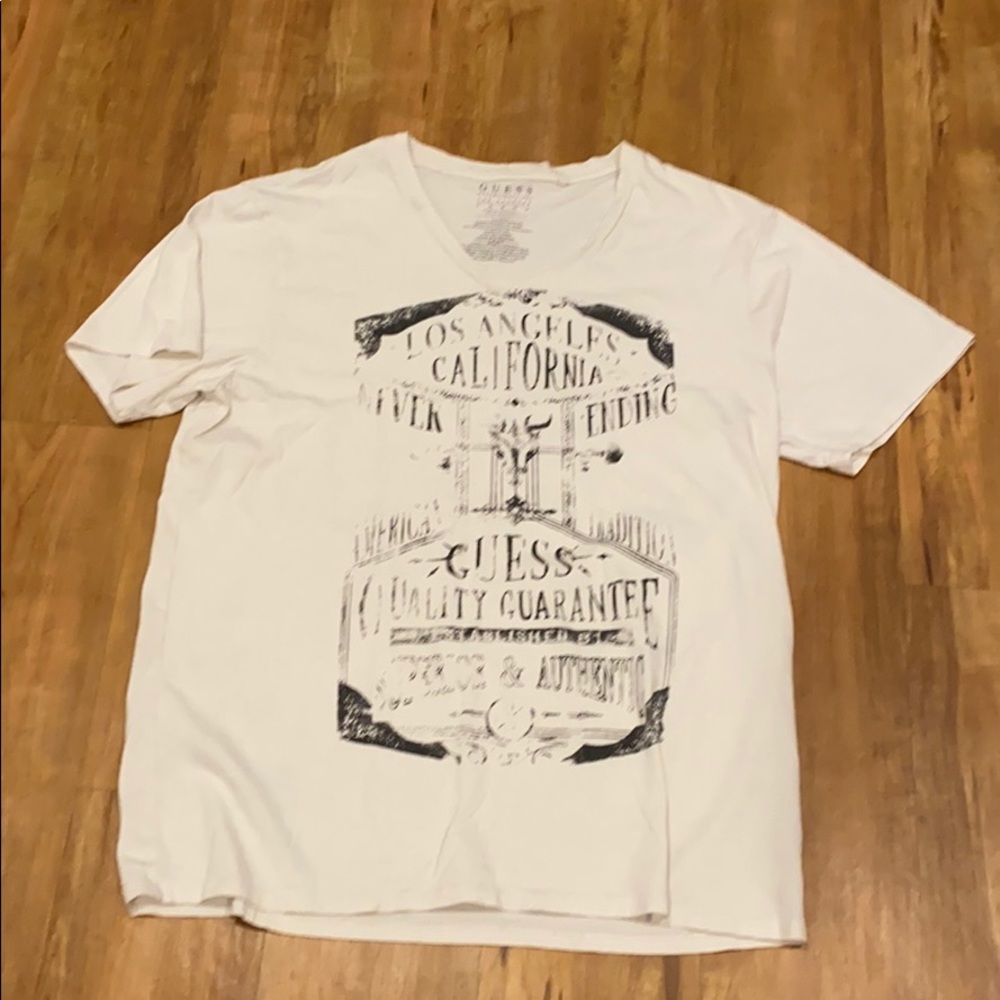 Guess graphic tee